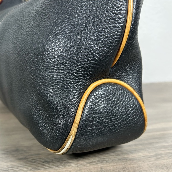 Vintage Dooney & Bourke Black Pebbled All Weather Leather Hobo Shoulder Handbag - Picture 4 of 14